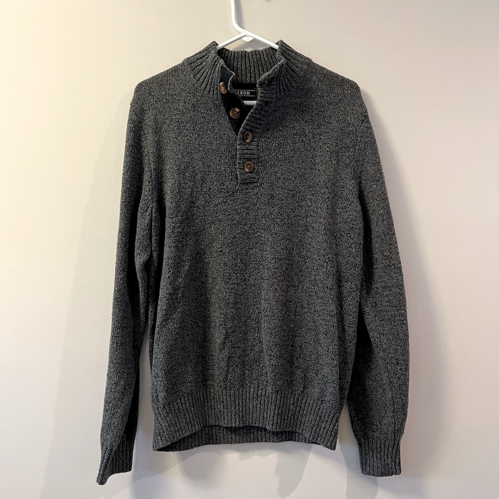 Izod Men’s Dark Grey Pullover